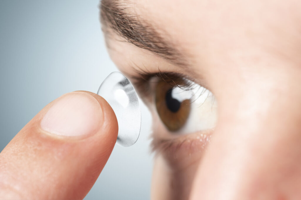 Lentes de contato para adolescentes: Vale a pena?