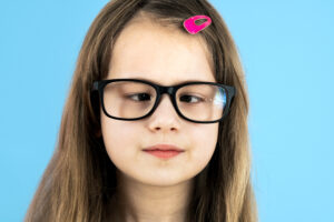 Desvio nos olhos em crianças: quando se preocupar e como tratar?